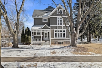 1105 N 6th St, Sheboygan, WI 53081