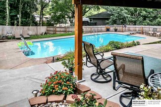 9623 Ames Ave, Omaha, NE 68134