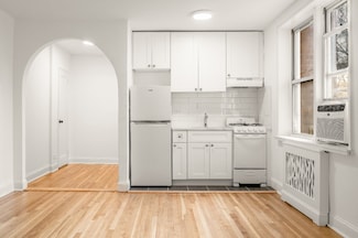 5645 Netherland Ave Unit 2F, Bronx, NY 10471