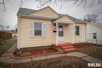 805 23rd St, Bettendorf, IA 52722