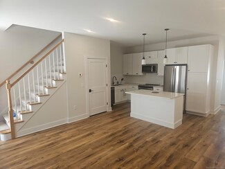 138 Boston Post Rd Unit 9, East Lyme, CT 06333