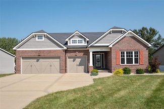 322 Fox Run Dr, Columbia, IL 62236