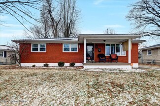 3204 Kingswood Way, Louisville, KY 40216