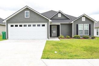 3686 Deidra Miller Cir, Valdosta, GA 31605