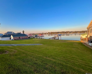 7908 False River Rd, Oscar, LA 70762