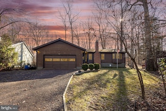 717 Eastover Pkwy, Locust Grove, VA 22508