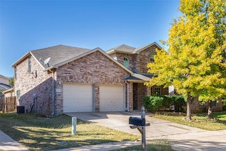 12632 Summerwood Dr, Burleson, TX 76028