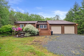181 Williams Ln, Scotrun, PA 18355