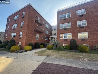 420 Broad Ave Unit 1B, Palisades Park, NJ 07650