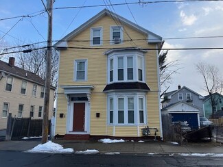 35 Vandewater St, Providence, RI 02908