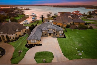 5924 Lakeside Dr, Fort Worth, TX 76179