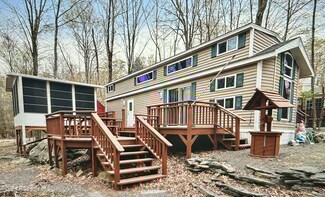 134 Adventure Ave, Thornhurst Township, PA 18424