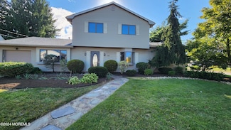 66 Cresci Blvd, Hazlet, NJ 07730