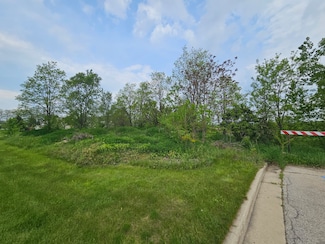 8429 N 100th St, Milwaukee, WI 53224