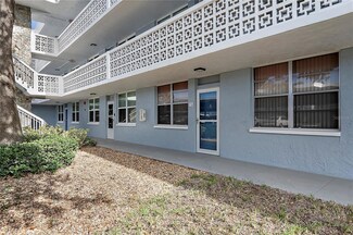 4895 Bay St NE Unit 116, Saint Petersburg, FL 33703