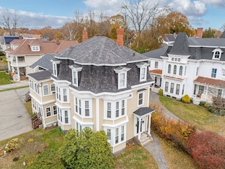 26 High St Unit 1R, Methuen, MA 01844