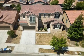 2546 W Connelly Ave, Visalia, CA 93291