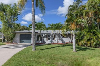 436 SE Seabreeze Ln, Port Saint Lucie, FL 34983