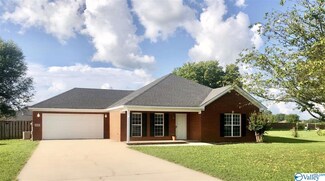 28059 Nuke Whitt Ln, Ardmore, AL 35739