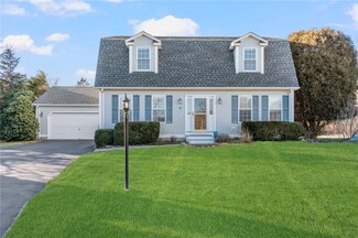 45 Lookout Ln, Wakefield, RI 02879