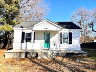 138 Mountain Laurel Dr, Taylorsville, NC 28681