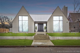 2501 S Columbia Ave, Tulsa, OK 74114