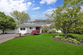 52 Glen Ln, Kings Park, NY 11754