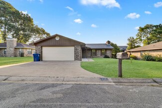 110 Campbell Wood Dr, Livingston, TX 77351