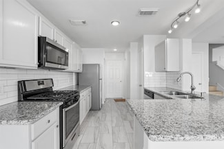 6810 Strathmore Place Ct, Katy, TX 77449