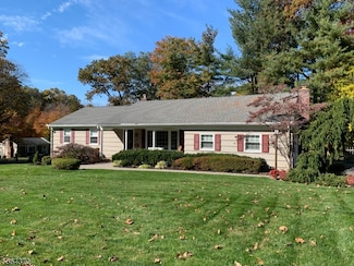 27 Possum Way, New Providence, NJ 07974