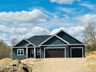 S9084 Chestnut Rd, Eau Claire, WI 54701