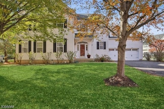 12 Hansom Rd, Basking Ridge, NJ 07920