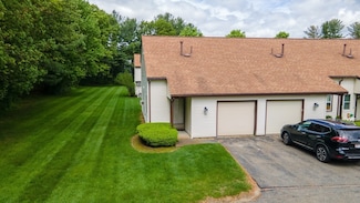 24 Decarolis Dr, Tewksbury, MA 01876