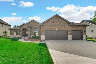 10300 Whitehall Garden, Munster, IN 46321