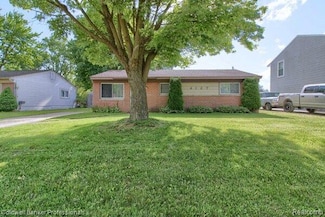 4127 Randolph St, Wayne, MI 48184