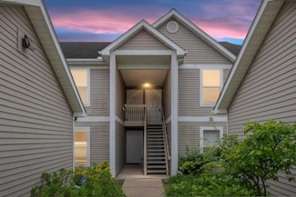 1297 Heatherwood Ln, Ann Arbor, MI 48108