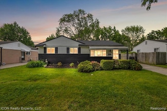 2570 Tarry Dr, Sterling Heights, MI 48310