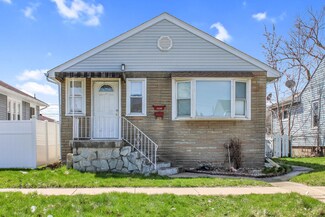 1528 Truman St, Hammond, IN 46320