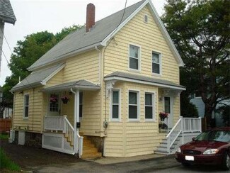12 Arthur St, Gloucester, MA 01930