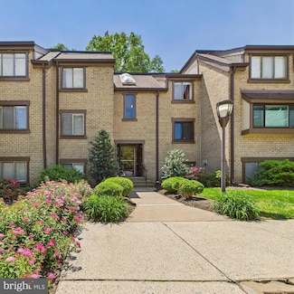 1643 Parkcrest Cir Unit 7C/101, Reston, VA 20190