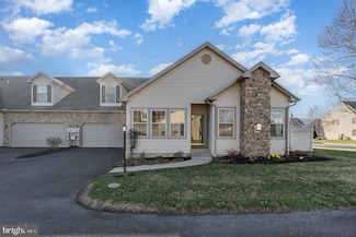 426 Brookwood Dr, Palmyra, PA 17078