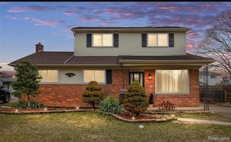 30233 Hayes Rd, Warren, MI 48088