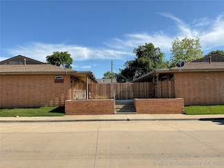 1809 E 2nd St, Tulsa, OK 74104