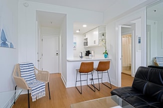 235 Sunrise Ave Unit 3220, Palm Beach, FL 33480