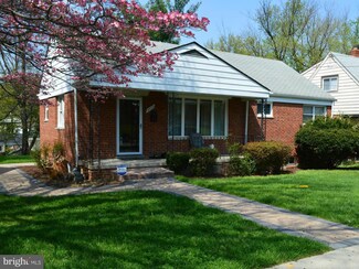 9712 Braddock Rd, Silver Spring, MD 20903