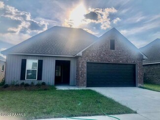 201 Mulholland Ln, Duson, LA 70529