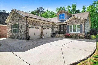 6010 Albiza Dr, Harrisburg, NC 28075