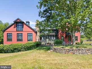 9425 Blackpond Ln, Delaplane, VA 20144