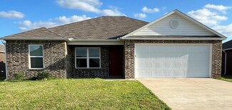 3925 Saddlecrest Dr, Jonesboro, AR 72404