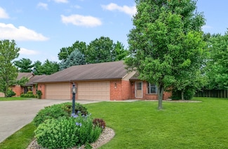 1401 Dickens Ct, Monticello, IL 61856